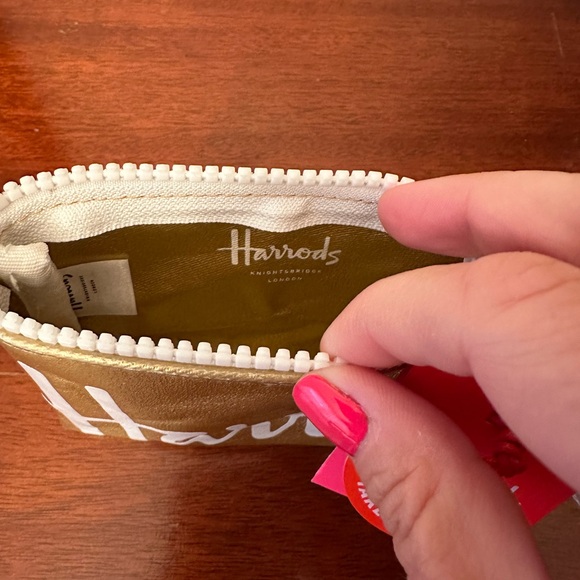 Harrods Gold Coin/Card Pouch - Picture 3 of 3